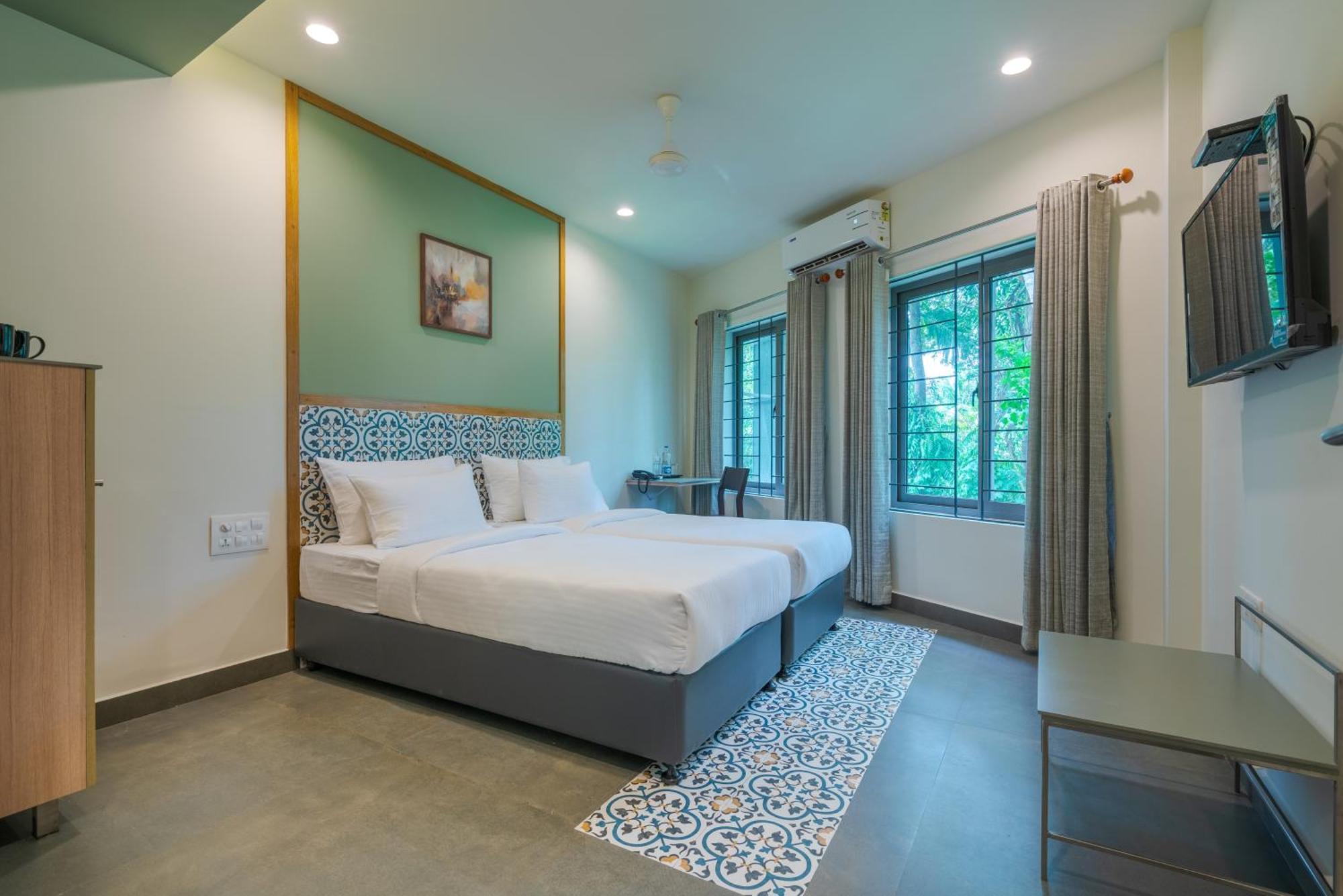 Aryaas Regent Otel Kochi Dış mekan fotoğraf