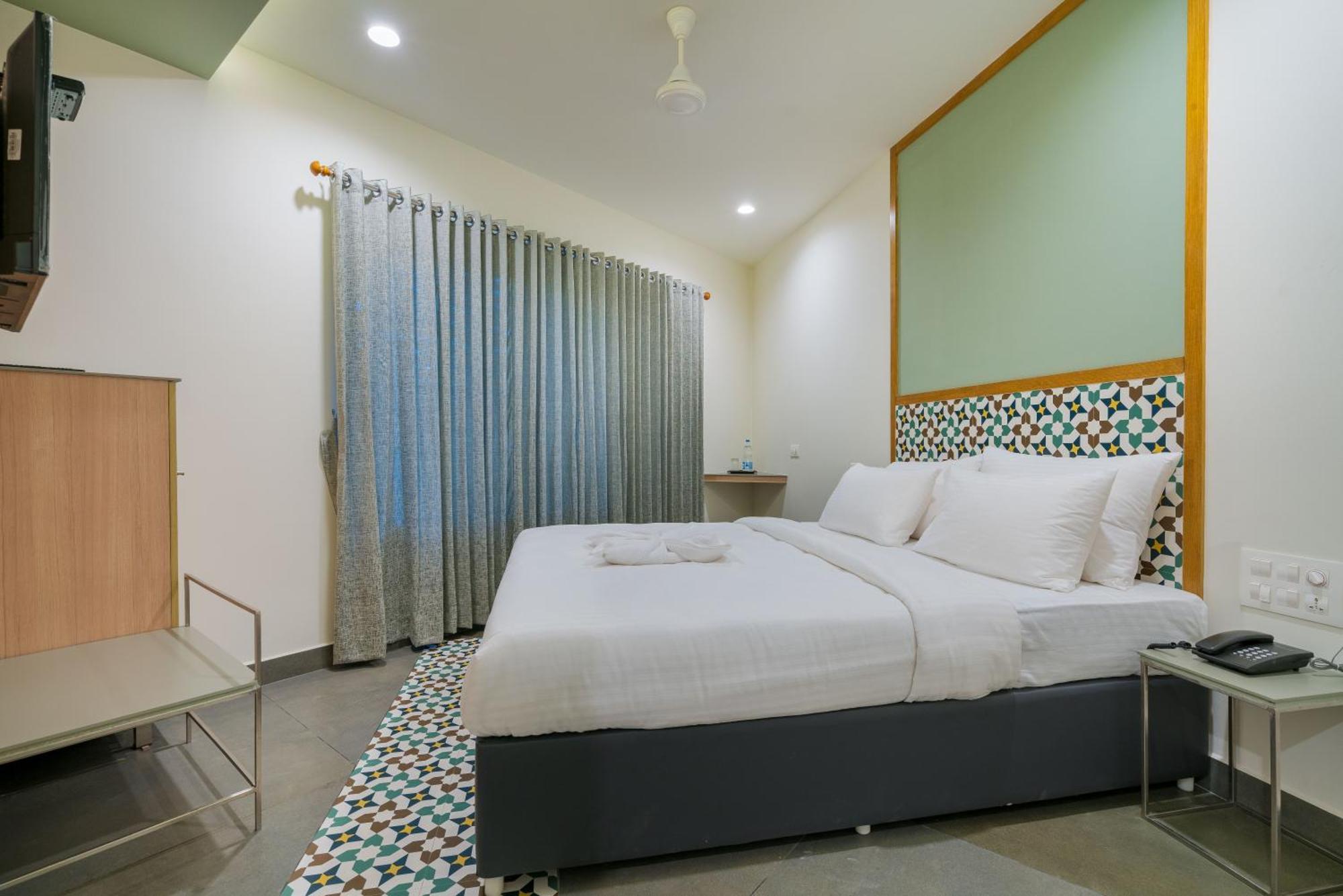 Aryaas Regent Otel Kochi Dış mekan fotoğraf