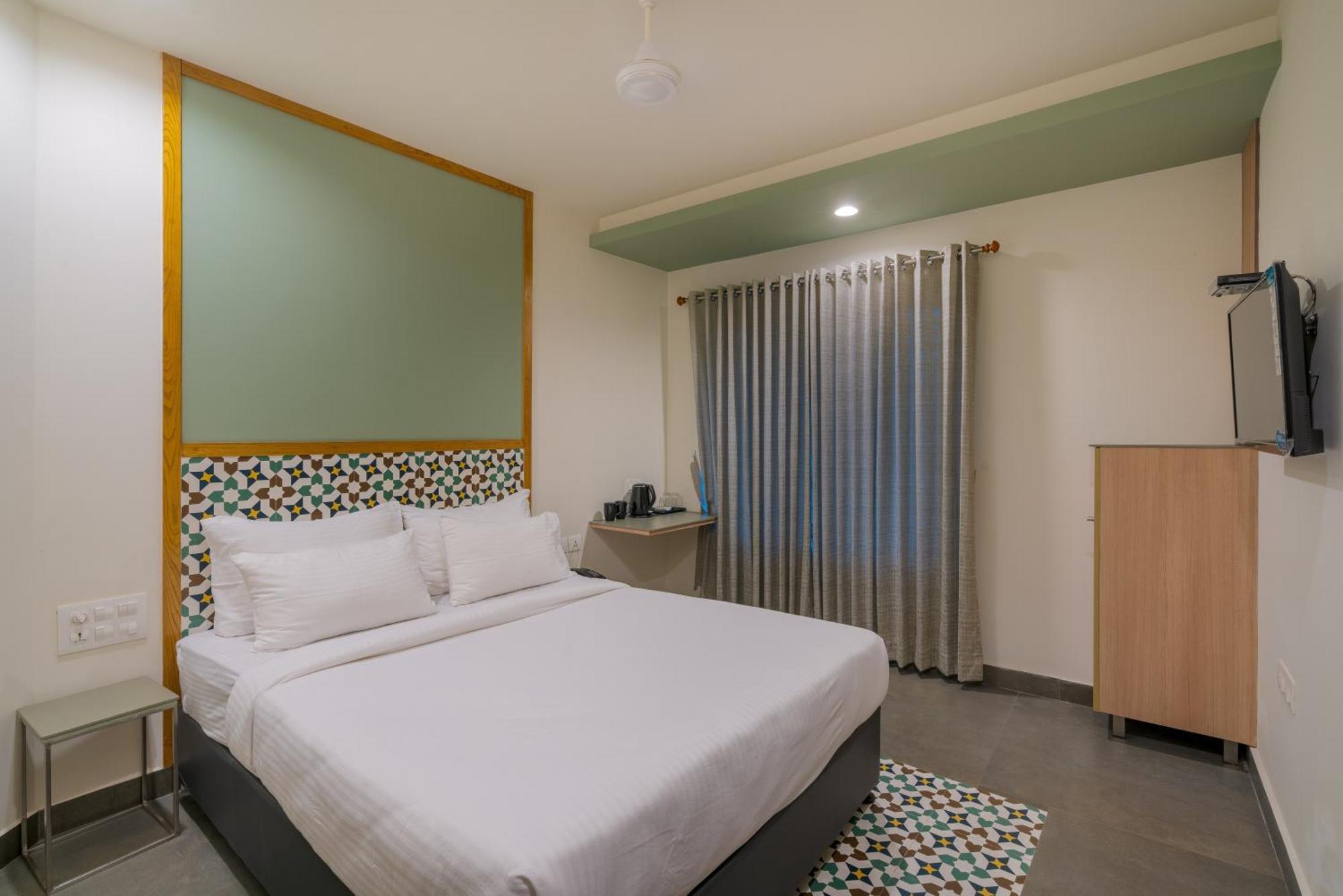 Aryaas Regent Otel Kochi Dış mekan fotoğraf